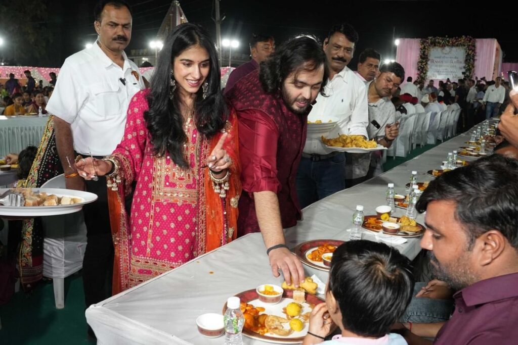 Anant Ambani, Radhika Merchant, Ambani Pre Wedding Ceremony, Ambani Family, Mukesh Ambani, Jamnagar Village, Ambani Village in Gujarat, Dhirubhai Ambani Village, Mumbai News, Mumbai Latest News, Gujarat News, Nita Ambani, अनंत अंबानी, राधिका मर्चेंट, अंबानी प्री वेडिंग सेरेमनी, अंबानी परिवार, मुकेश अंबानी, जामनगर गांव, गुजरात में अंबानी का गांव, धीरूभाई अंबानी का गांव, मुंबई न्यूज, मुंबई लेटेस्ट न्यूज, गुजरात न्यूज, नीता अंबानी,